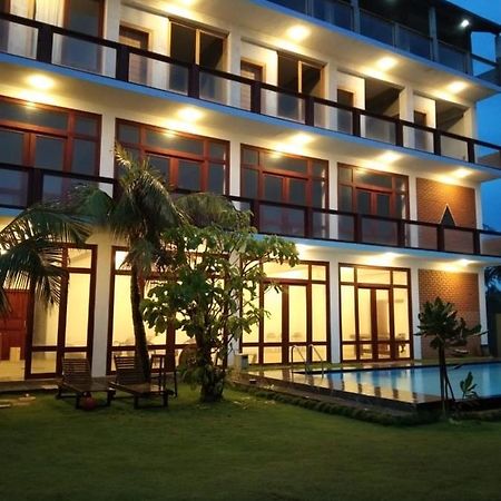 Hi Win Hotel 칠라우 외부 사진